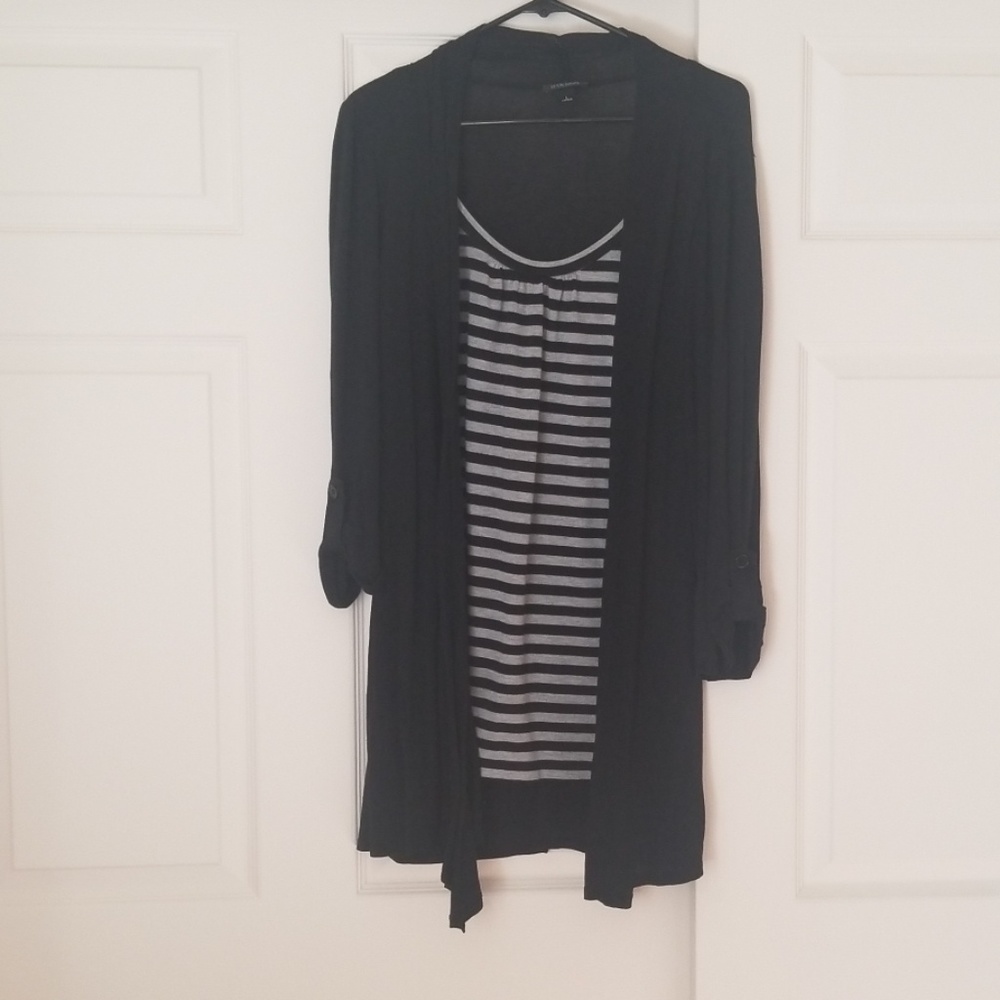 Long sleeve flowy shirt.